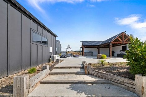 Photo of property in 137 Mchardie Road, Bulls, 4894