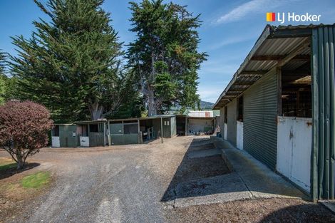 Photo of property in 4 Mcmeakin Road, Abbotsford, Dunedin, 9018