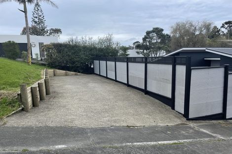 Photo of property in 32a Matipo Road, Mairangi Bay, Auckland, 0630