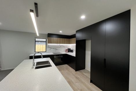 Photo of property in 35 Cousins Street, Woodend, 7691