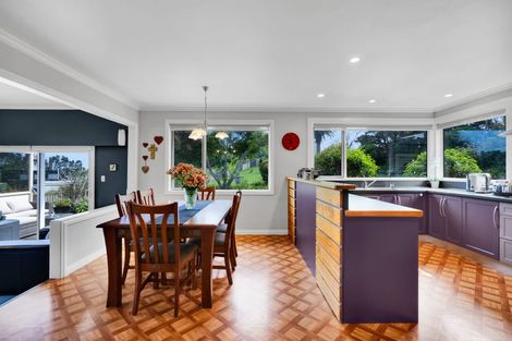Photo of property in 218 Henwood Road, Paraite, New Plymouth, 4372