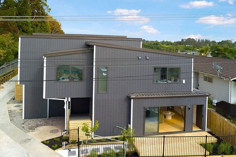 Photo of property in 1/114 Don Buck Road, Massey, Auckland, 0614