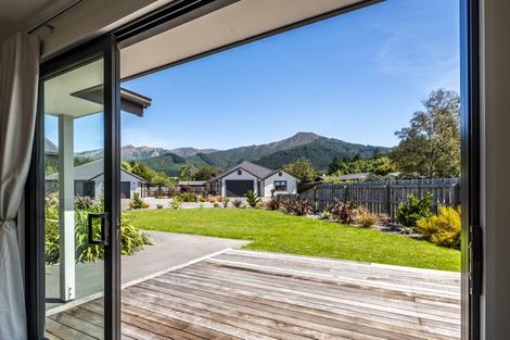 Photo of property in 5 Dumblane Way, Hanmer Springs, 7334