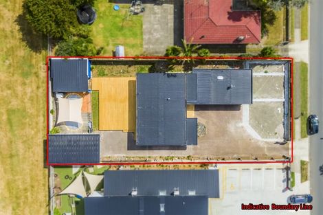 Photo of property in 32 Beach Road, Pahurehure, Papakura, 2113