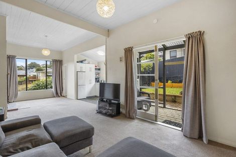 Photo of property in 11 Aitken Place, Mornington, Dunedin, 9011