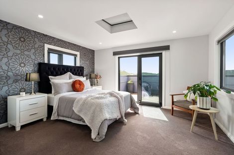 Photo of property in 35 Grumman Lane, Newlands, Wellington, 6037