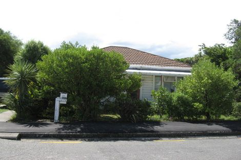 Photo of property in 21 Flavell Street, Heathcote Valley, Christchurch, 8022