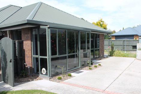 Photo of property in 56 Forest Drive, Parklands, Christchurch, 8083