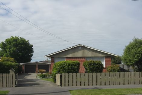 Photo of property in 26 Wychwood Crescent, Bishopdale, Christchurch, 8053