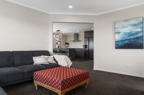 Photo of property in 6 Stingray Drive, Omokoroa, 3114