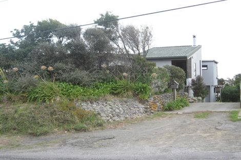 Photo of property in 129 Renown Road, Raumati South, Paraparaumu, 5032