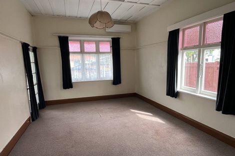 Photo of property in 169 Park Road, West End, Palmerston North, 4410