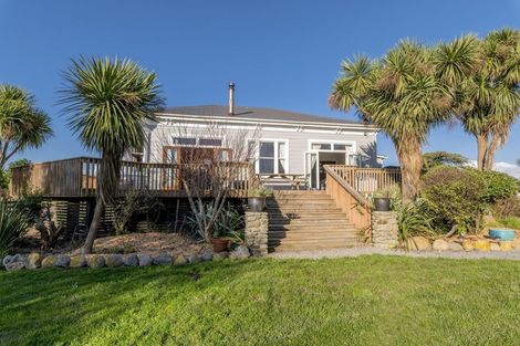 Photo of property in 98 Rangiuru Road, Otaki Beach, Otaki, 5512