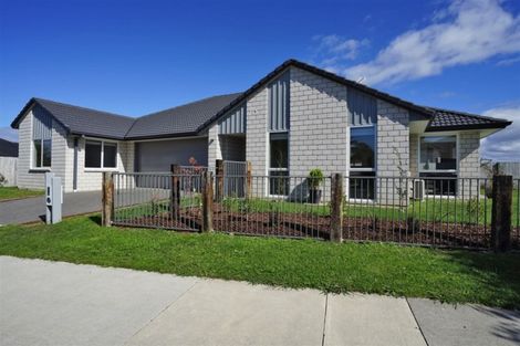 Photo of property in 15 Keston Crescent, Flagstaff, Hamilton, 3210