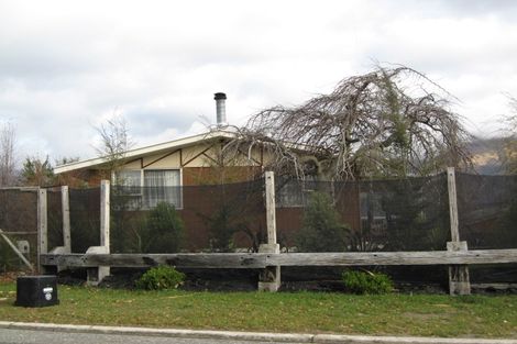 Photo of property in 7 Rimu Lane, Wanaka, 9305