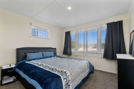 Photo of property in 11 Clyde Street, Utuhina, Rotorua, 3015