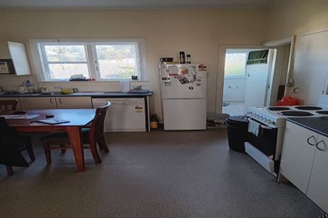 Photo of property in 210 Rintoul Street, Berhampore, Wellington, 6023