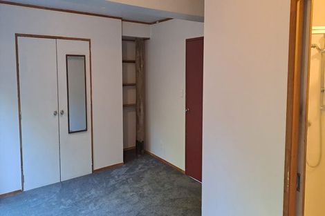 Photo of property in 2/21 Malters Place, Browns Bay, Auckland, 0630