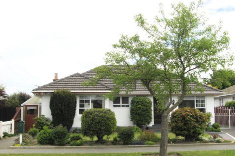 Photo of property in 33 Heath Street, Burnside, Christchurch, 8053