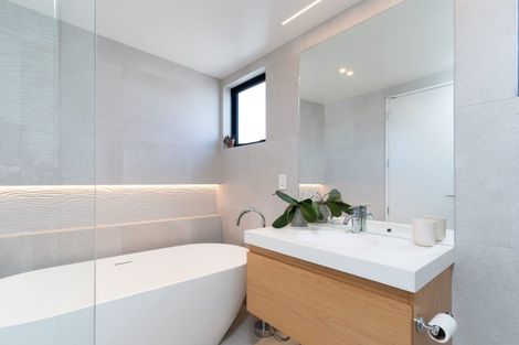 Photo of property in 52b Innes Road, St Albans, Christchurch, 8052