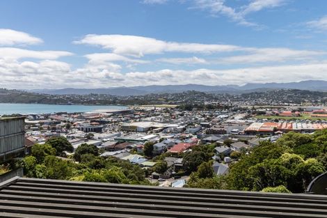 Photo of property in 97 Duncan Terrace, Kilbirnie, Wellington, 6022