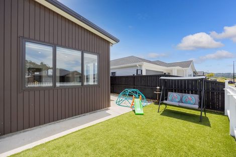 Photo of property in 7 Ropere Street, Kumeu, 0810