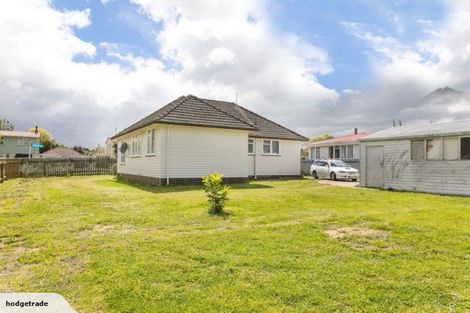 Photo of property in 31 James Street, Dannevirke, 4930