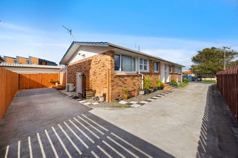 Photo of property in 20b Dale Crescent, Pakuranga, Auckland, 2010