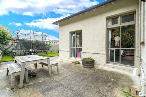 Photo of property in 56 Norfolk Street, Saint Clair, Dunedin, 9012