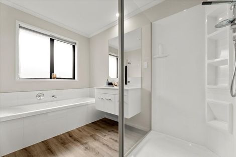 Photo of property in 225 Te Okuroa Drive, Papamoa, 3118