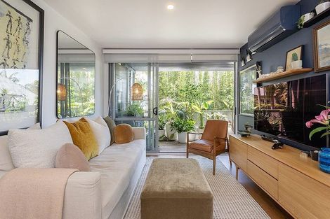 Photo of property in 1/11 Sentinel Road, Herne Bay, Auckland, 1011