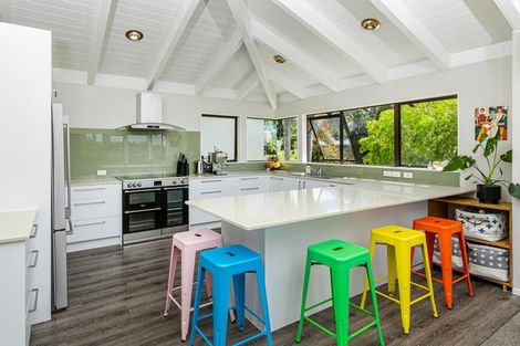 Photo of property in 6 Lingham Crescent, Torbay, Auckland, 0630