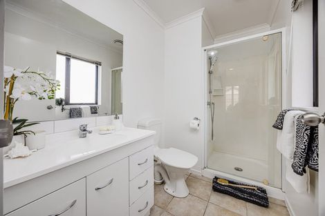 Photo of property in 329 Mahia Road, Weymouth, Auckland, 2103