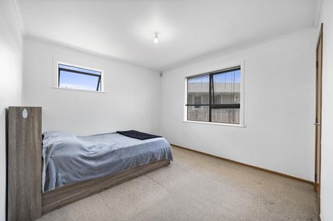 Photo of property in 63 Myers Road, Manurewa East, Auckland, 2102