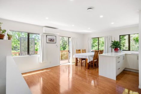 Photo of property in 39a Evelyn Road, Cockle Bay, Auckland, 2014