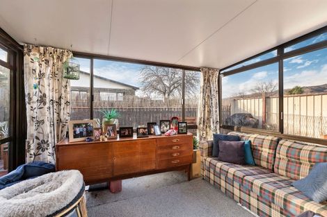 Photo of property in 2 Bruce Street, Cromwell, 9310