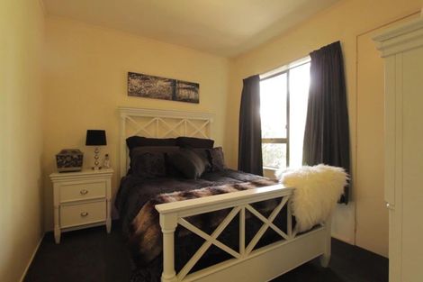 Photo of property in 15 Chip Grove, Sunnyhills, Auckland, 2010