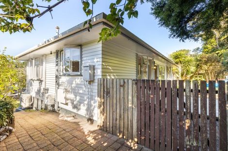 Photo of property in 16 Regent Place, Blagdon, New Plymouth, 4310