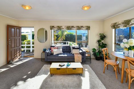 Photo of property in 446a Great South Road, Opaheke, Papakura, 2113