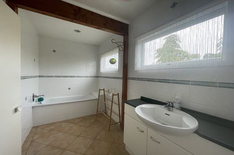 Photo of property in 15 Trafalgar Road, Milford, Auckland, 0620