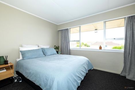 Photo of property in 1 Oxford Street, Waimate, 7924