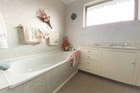 Photo of property in 21 Charles Street, Grasmere, Invercargill, 9810