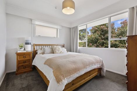 Photo of property in 21 York Crescent, Westown, New Plymouth, 4310