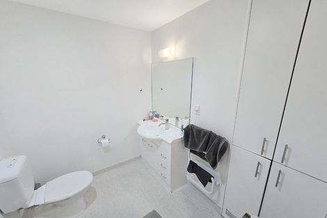 Photo of property in Terrace Heights Apartments, 2/163p The Terrace, Wellington Central, Wellington, 6011