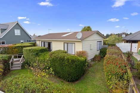 Photo of property in 38 Seadown Crescent, Amberley, 7410