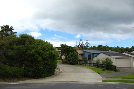 Photo of property in 38 Serene Place, Gulf Harbour, Whangaparaoa, 0930
