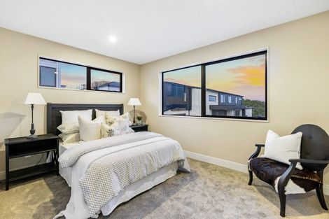 Photo of property in 42 Longshore Drive, Long Bay, Auckland, 0630