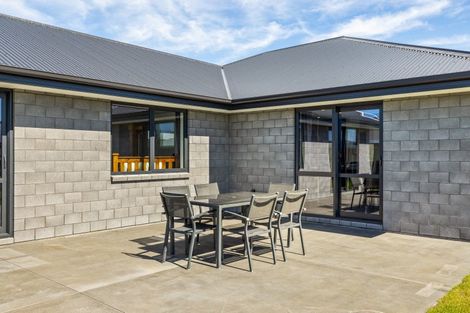 Photo of property in 23 Greig Crescent, Amberley, 7410