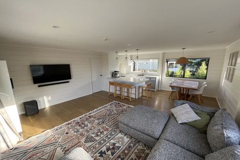 Photo of property in 14b Gledstane Road, Stanmore Bay, Whangaparaoa, 0932