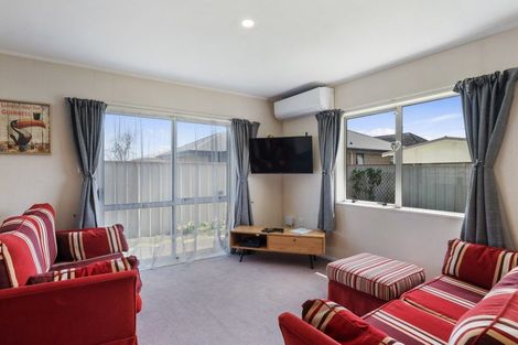 Photo of property in 27b Essex Street, Levin, 5510